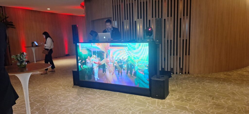 WhatsApp Image 2025-10-29 at 16.46.05 (1)